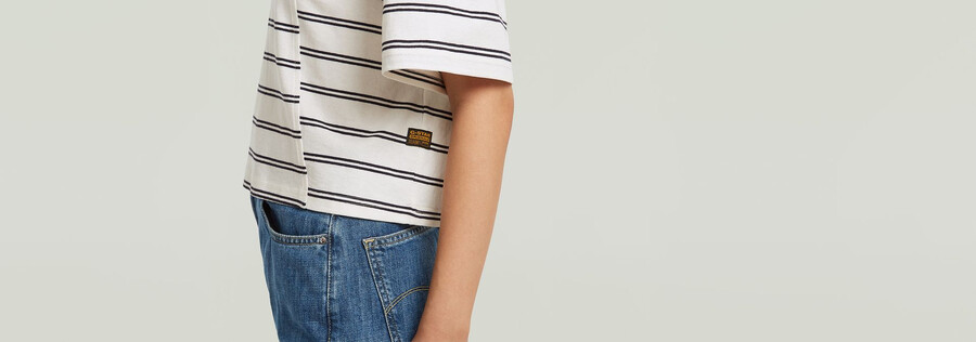 t-shirt squadrata a righe a trapezio
