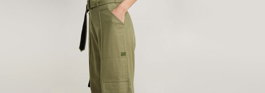 pantaloni alti a sacco di carta