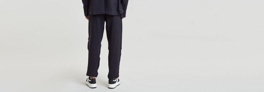 pantaloni leggeri e rilassati