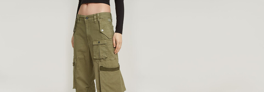 pantaloni mega cargo