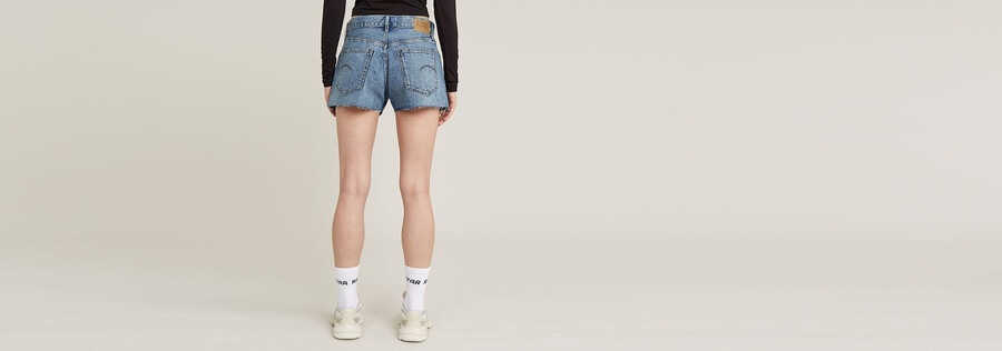 pantaloncini in vero denim con bordo grezzo