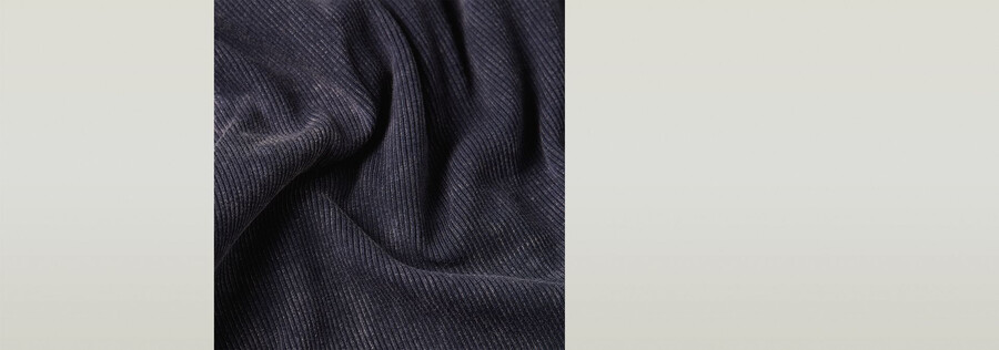 top henley slim con scollo a v profondo e tinto in capo
