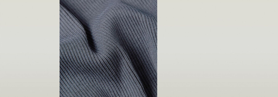 t-shirt a coste slim a trapezio lavata