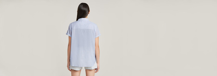 camicia con bottoni