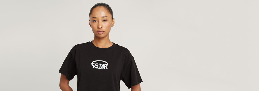 top rilassato con logo corto