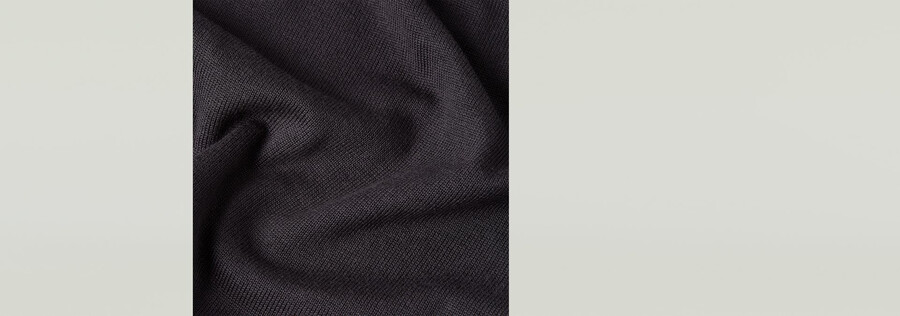 maglia a tartaruga centrale