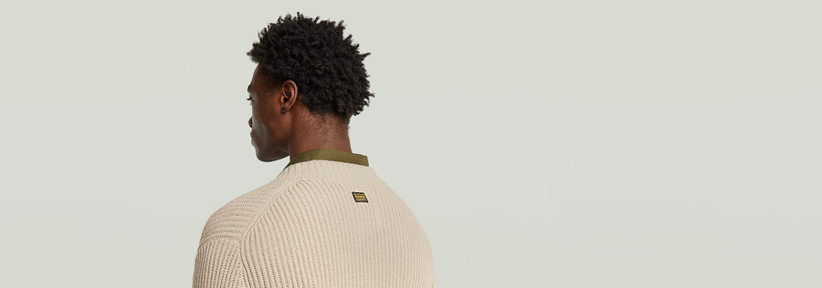 cardigan essenziale in maglia