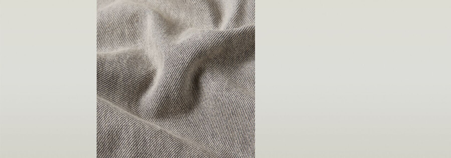jeans larghi piegati