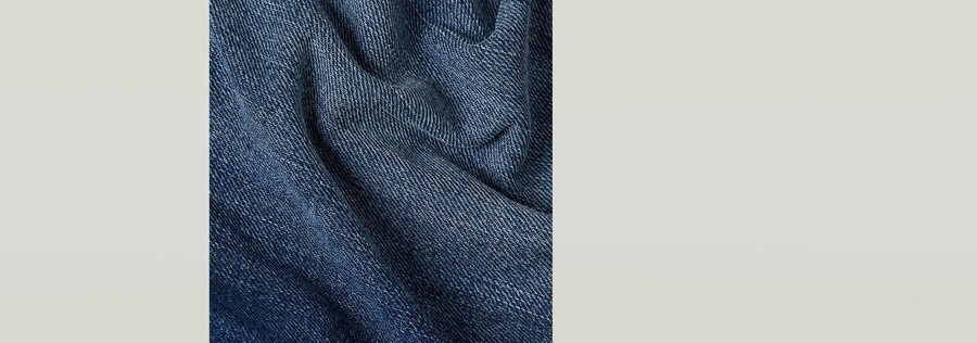 jeans larghi ad arco