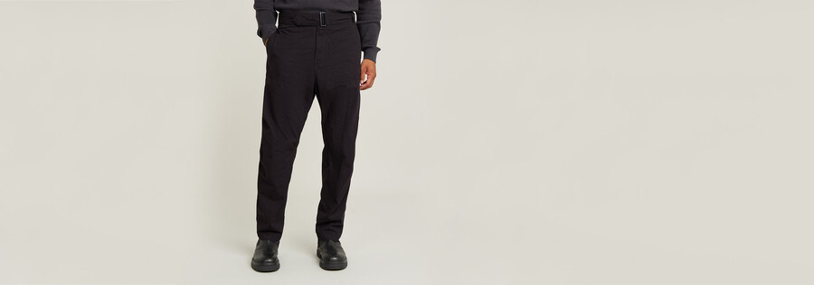 pantaloni da fatica rilassati e affusolati