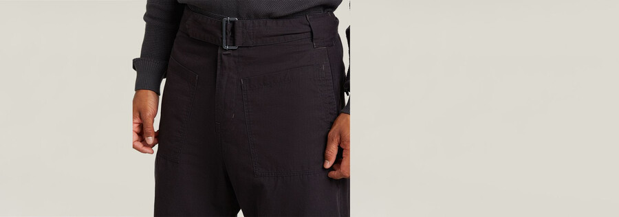 pantaloni da fatica rilassati e affusolati