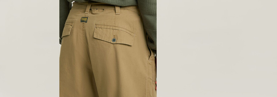 pantaloni da fatica rilassati e affusolati