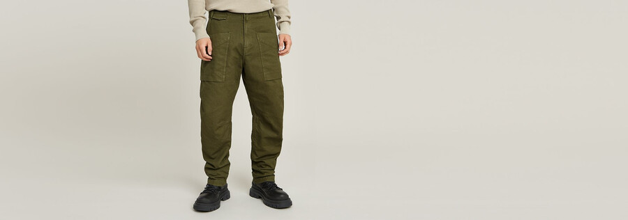 pantaloni affusolati rilassati e affusolati