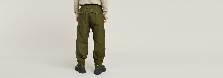pantaloni affusolati rilassati e affusolati