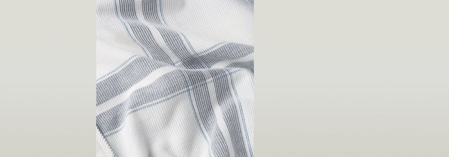 camicia regolare con una tasca