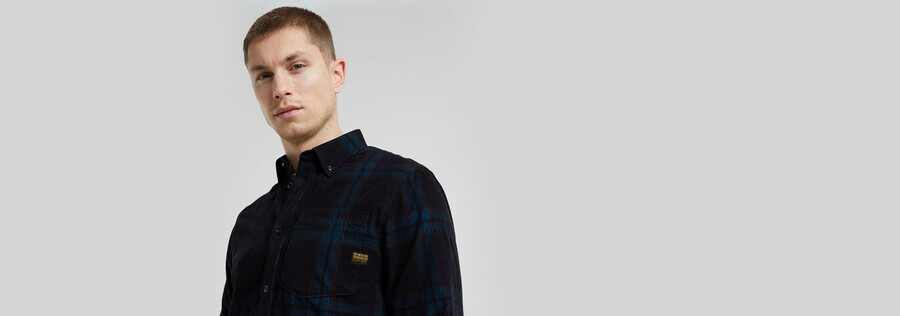camicia regolare con una tasca