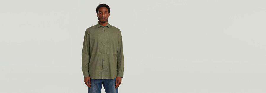 camicia regolare con tasca a pannelli