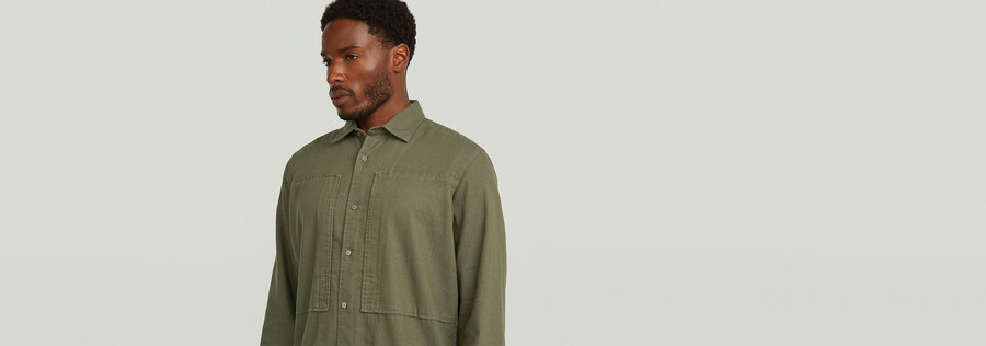 camicia regolare con tasca a pannelli