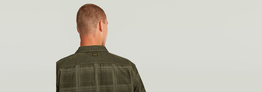 camicia regolare con una tasca