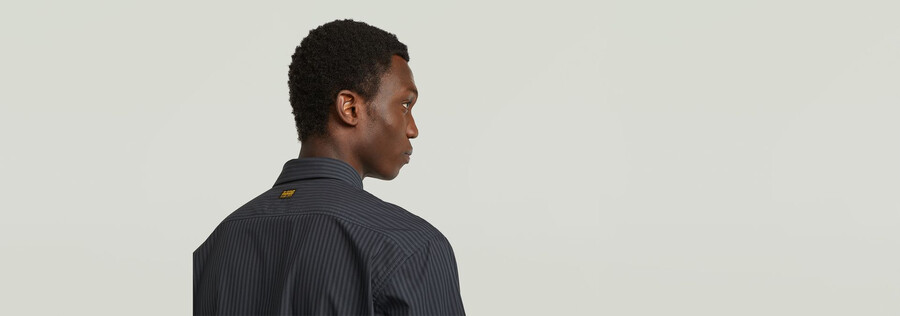 camicia regolare con una tasca