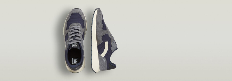 sneakers aver contrast