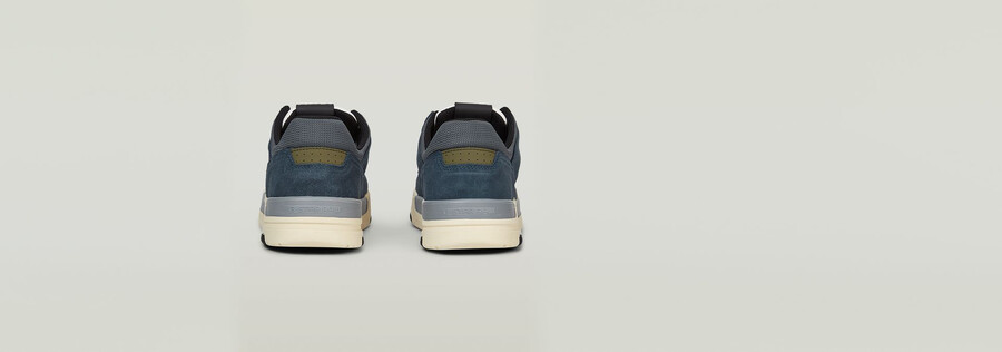 sneakers rine ctr