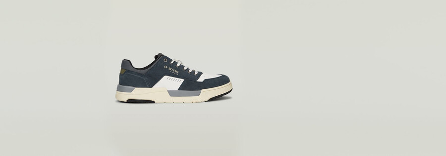 sneakers rine ctr