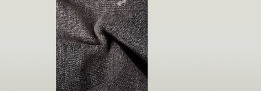 jeans aderenti kairori