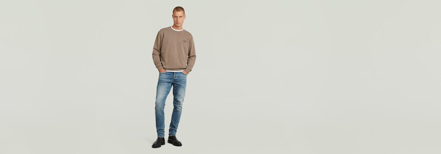 maglione con logo sovratinto